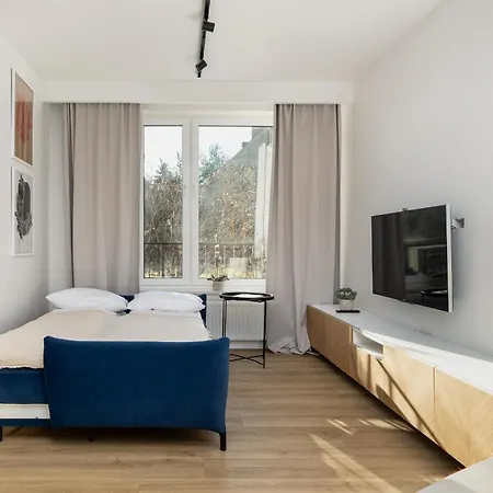 Modern & Trendy Studio Winiarska With Parking By Renters Apartament