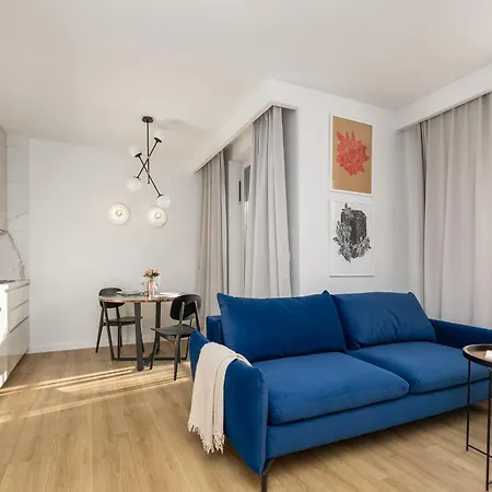 Modern & Trendy Studio Winiarska With Parking By Renters