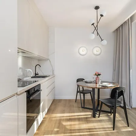 Modern & Trendy Studio Winiarska With Parking By Renters * Poznań